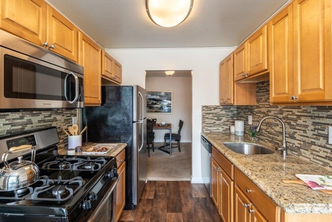 Photo - Chesapeake Glen Apartment Homes