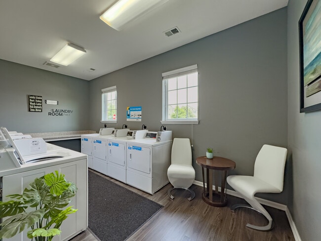 Photo - Overlook Apartments - OVL