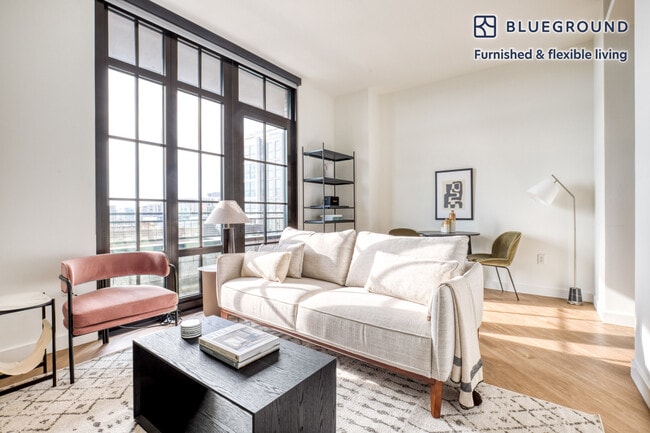 Building Photo - 550 Morse St NE Unit FL3-ID638