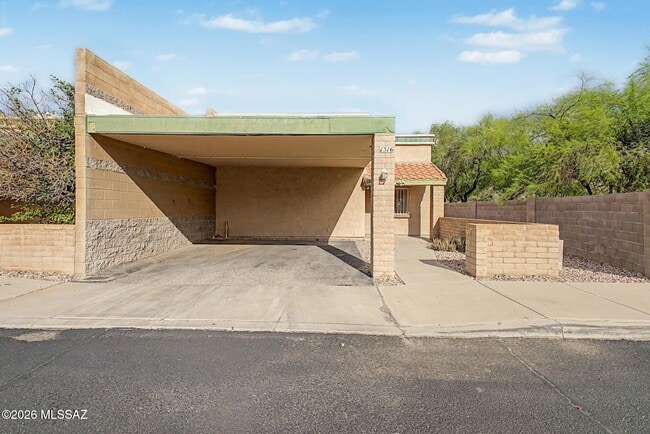Building Photo - 1316 E Zulema Loop