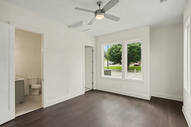 Photo - 801 Main St Unit 801