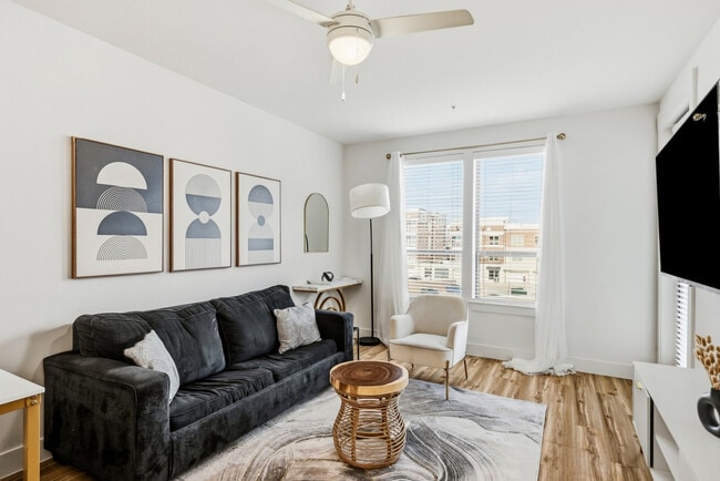 Building Photo - 15201 Pleasant Rdg Wy Unit SI ID1628119P