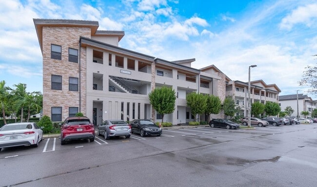 Building Photo - 8045 NW 104th Ave Unit 7