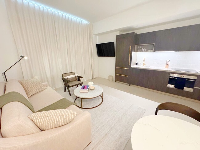 Photo - 159 NE 6th St Unit FL48-ID1332433P