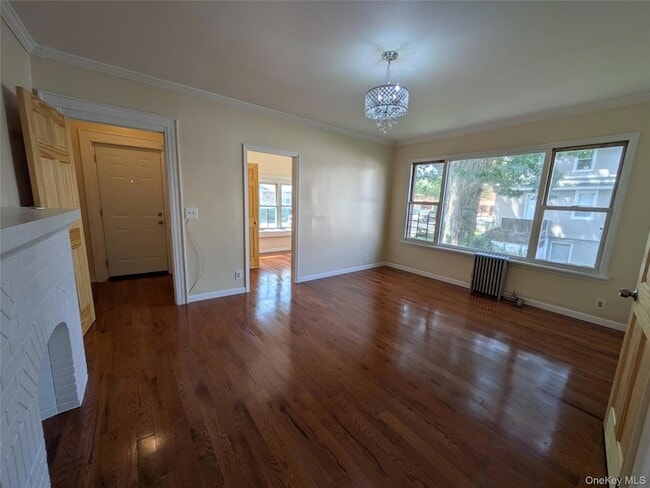 Building Photo - 205-11 110th Ave Unit 1