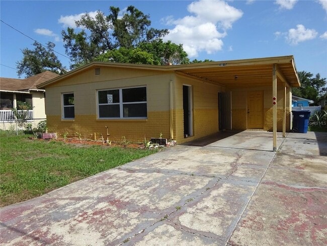 Building Photo - 4307 E Osborne Ave