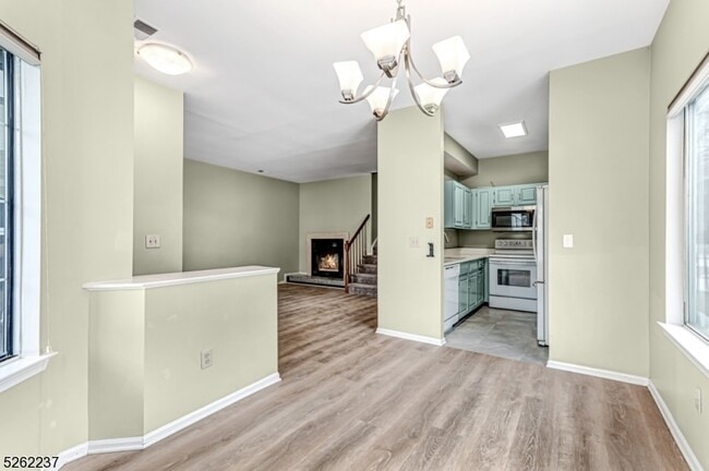 Photo - 78 Academy Ct
