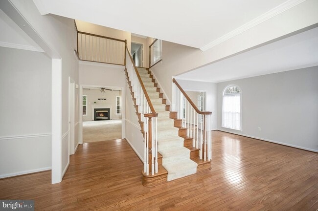 Photo - 39 Walt Whitman Blvd