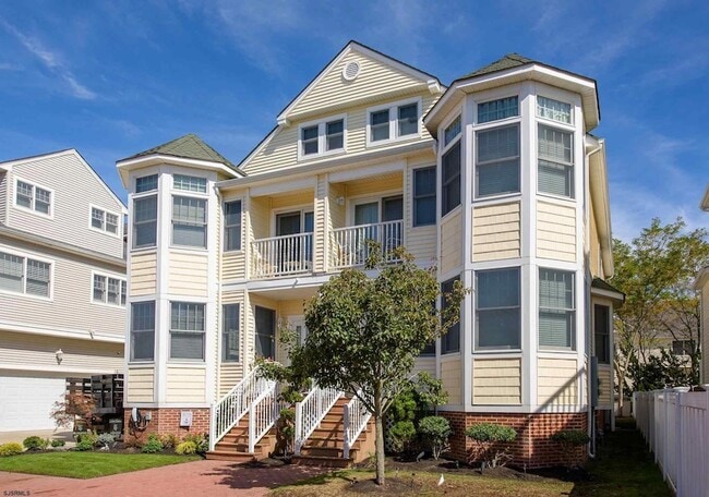 Photo - 213 N Jefferson Ave