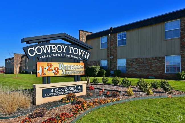 Entrance - Cowboy Town Apartments