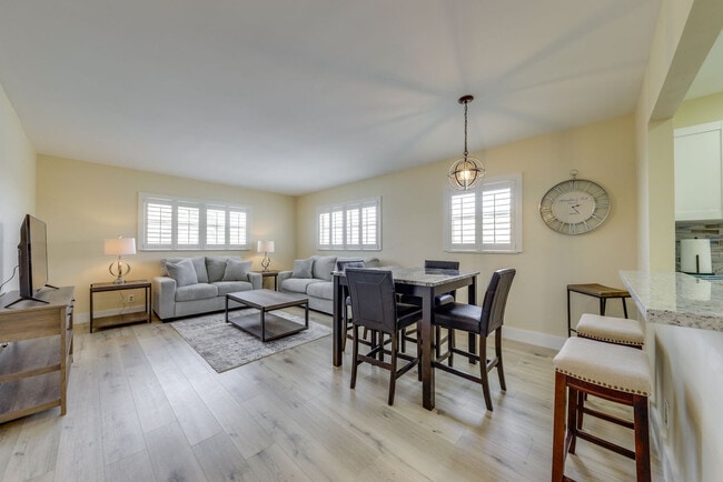Photo - 1450 N Riverside Dr Unit SI FL2-ID1580603P
