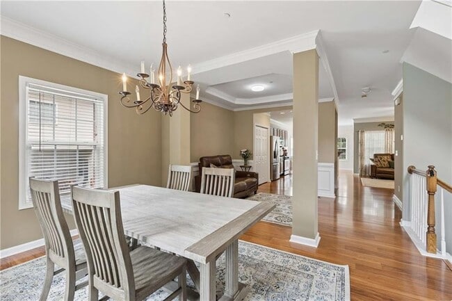 Photo - 330 Holbrook Rd