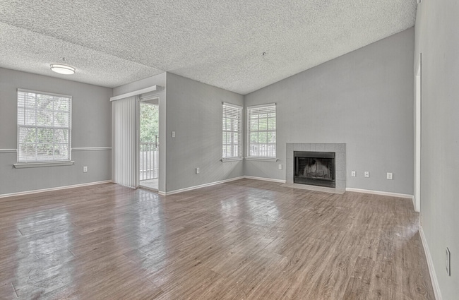 Building Photo - Newport Colony Apartments in Casselberry