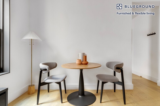 Photo - 145 Henry St Unit FL3-ID1987