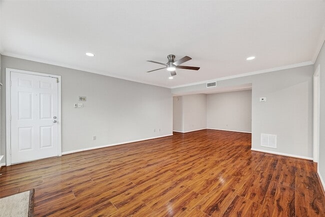 Photo - 3700 W Clay St Unit 244