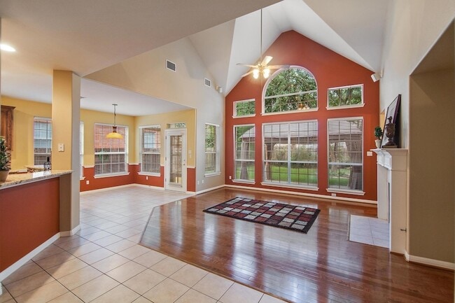 Photo - 2412 Arbor Dr