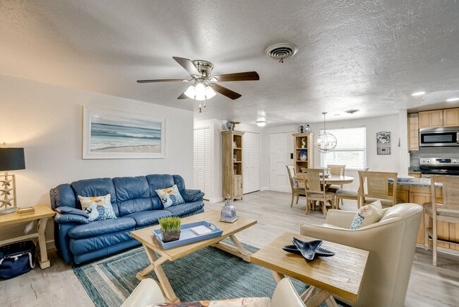 Photo - 1900 Neptune Dr Unit SI ID1546047P
