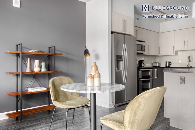 Photo - 3601 Fairfax Dr Unit FL7-ID526