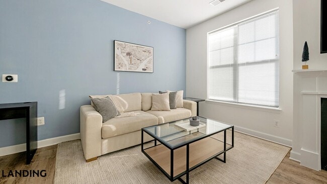 Building Photo - 909 Mansion Dr Unit 742-407