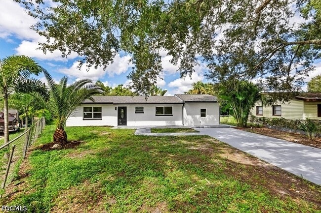 Photo - 2570 Charleston Park Dr