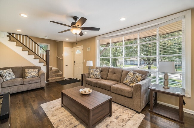 Building Photo - 356 W Morris Ave Unit ID1285088P