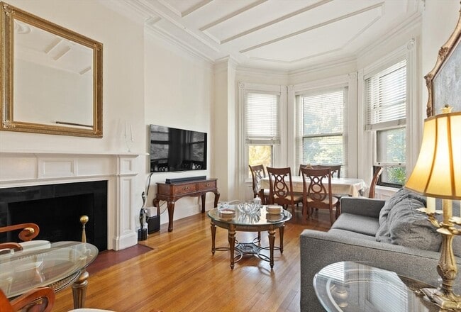 Building Photo - 298 Commonwealth Ave Unit 201