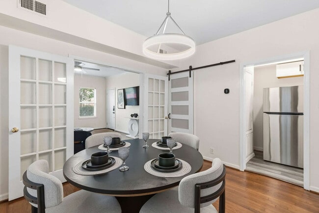Photo - 1227 Peden St Unit SI ID1542678P