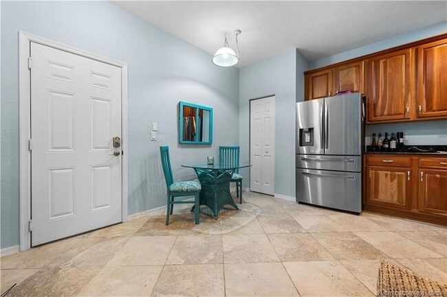 Photo - 1560 SE Wilshire Pl