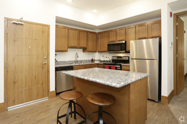 2 BR, 2 BA - 1180 SF - The Grand Castle Apartment Homes