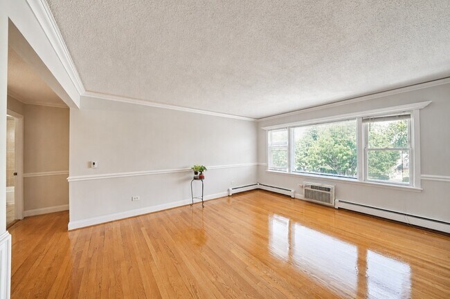 Photo - 4940 N Leonard Dr Unit 3B