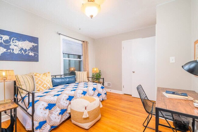 Photo - 1237 S Outagamie St Unit ID1061637P