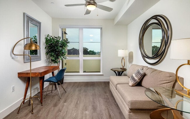 Photo - 1650 S Delaware St Unit ID1354557P