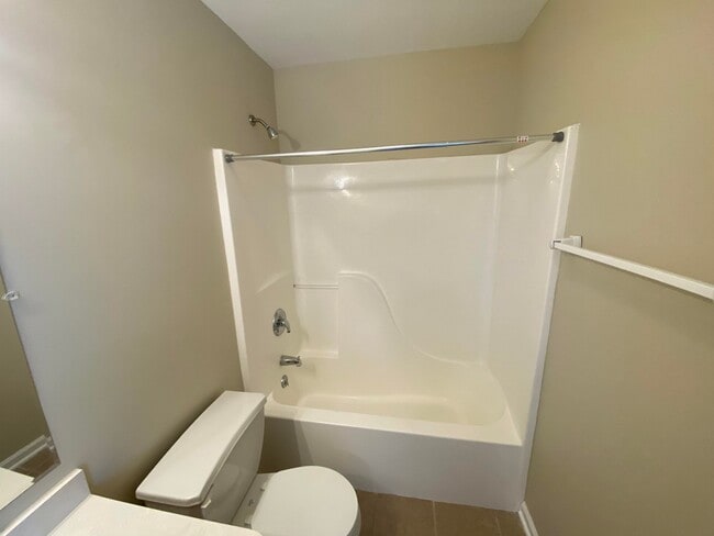 Photo - Pine Point Luxury Apartments