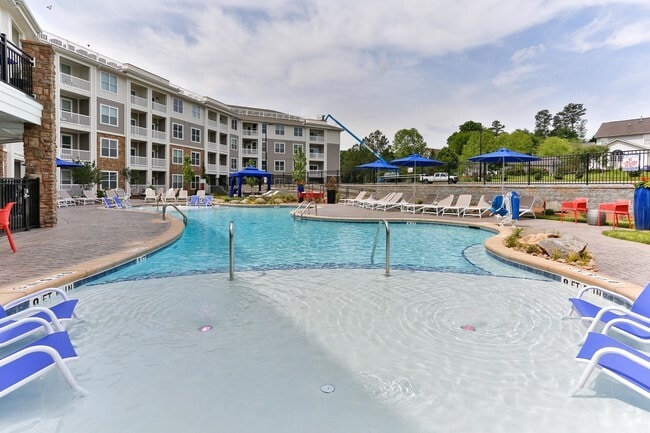 pool - Residence at Tailrace Marina