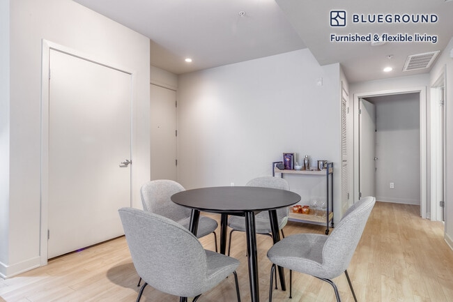 Photo - 1420 5th St Unit FL2-ID208