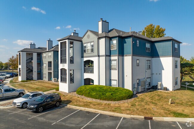 Building Photo - ReNew Jordan Creek