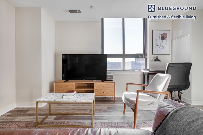 Photo - 901 15th St S Unit FL9-ID371