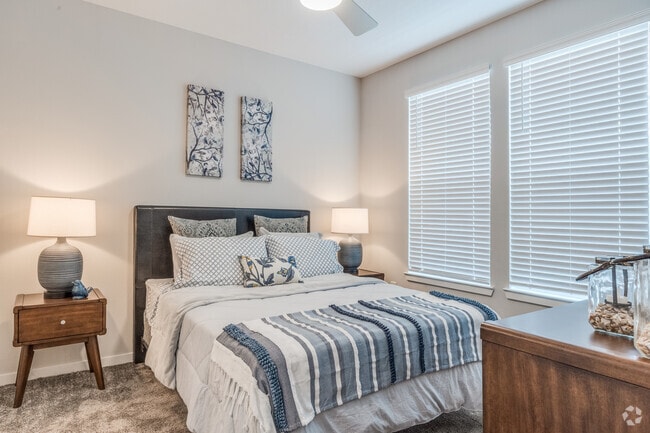 1BR, 1BA, - 810SF - Sonceto