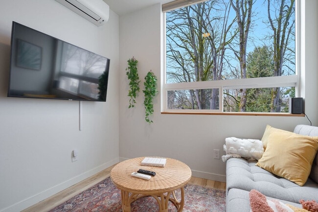Photo - 3863 21st Ave SW Unit SI FL4-ID1035939P