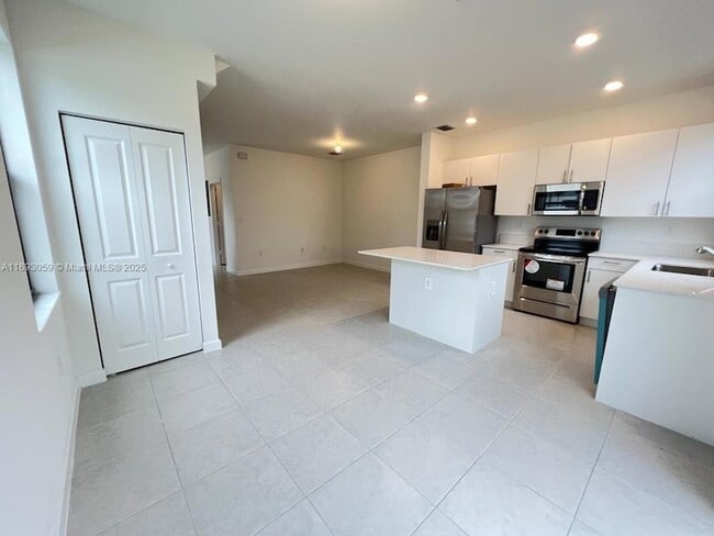 Photo - 24628 SW 118 Ct