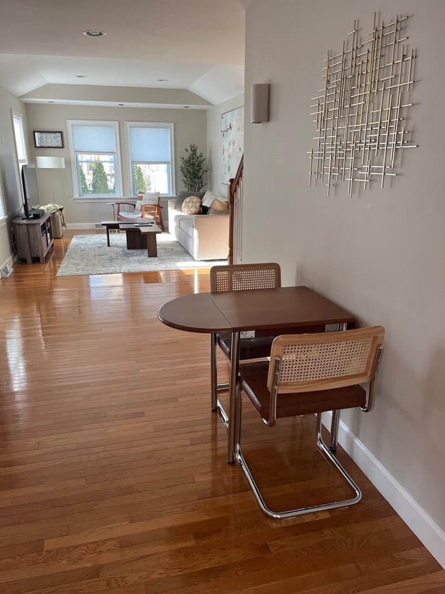 Photo - 99 W Circular St Unit ID1388803P