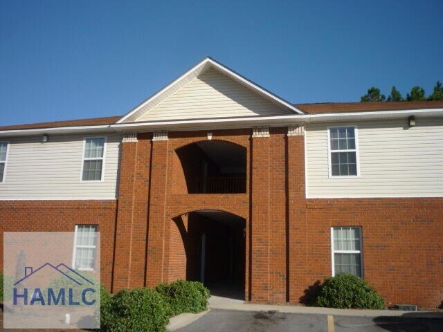 Building Photo - 134 Rolland St