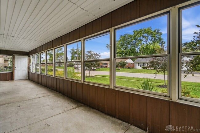 Photo - 27 Laurelgrove Dr