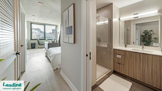 Photo - 4611 N Broadway Unit 225