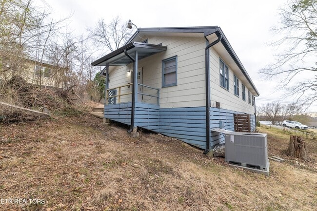 Photo - 219 Highland Ave