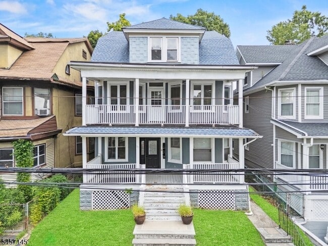 Building Photo - 37 Mapes Ave Unit 2
