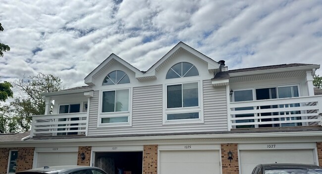 Photo - 1077 Courtland Dr Unit 17