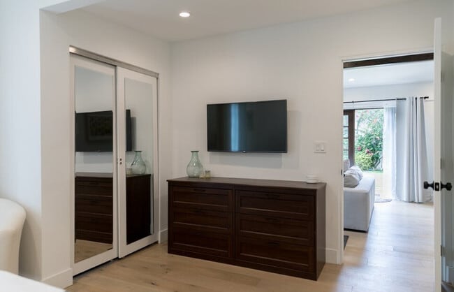 Photo - Fully Furnished Gem in a Prime Location