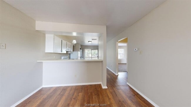 Photo - 301 Manuel Dr Unit D