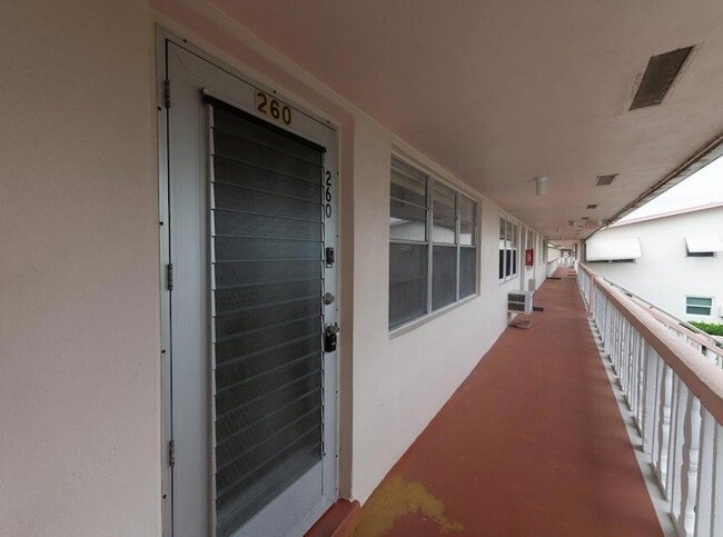 Photo - 260 Norwich K